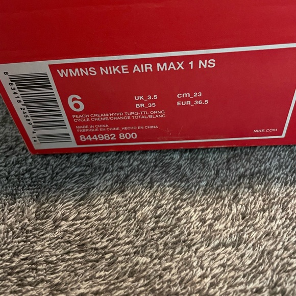 Nike Air max size 6 womens or 4.5y - Picture 4 of 5